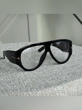 Black Aviator Sunglasses with Gold Accent